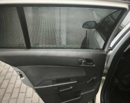 Серый Опель Астра, объемом двигателя 1.6 л и пробегом 277 тыс. км за 3700 $, фото 5 на Automoto.ua