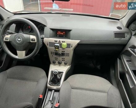 Серый Опель Астра, объемом двигателя 1.39 л и пробегом 222 тыс. км за 3999 $, фото 11 на Automoto.ua