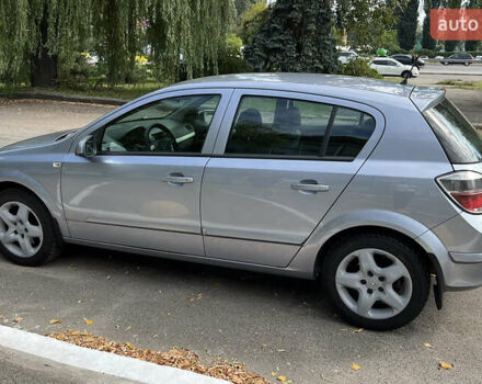 Серый Опель Астра, объемом двигателя 1.6 л и пробегом 255 тыс. км за 5400 $, фото 3 на Automoto.ua