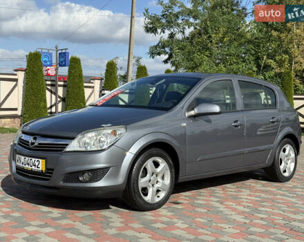 Серый Опель Астра, объемом двигателя 1.6 л и пробегом 180 тыс. км за 6750 $, фото 13 на Automoto.ua