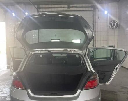 Серый Опель Астра, объемом двигателя 1.6 л и пробегом 155 тыс. км за 6000 $, фото 1 на Automoto.ua