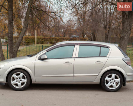 Сірий Опель Астра, об'ємом двигуна 1.6 л та пробігом 252 тис. км за 5400 $, фото 2 на Automoto.ua