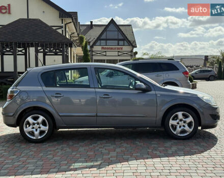 Серый Опель Астра, объемом двигателя 1.6 л и пробегом 180 тыс. км за 6750 $, фото 7 на Automoto.ua