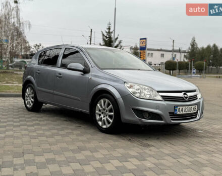 Серый Опель Астра, объемом двигателя 1.36 л и пробегом 215 тыс. км за 4800 $, фото 3 на Automoto.ua