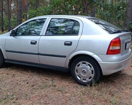 Серый Опель Астра, объемом двигателя 1.4 л и пробегом 191 тыс. км за 4000 $, фото 11 на Automoto.ua