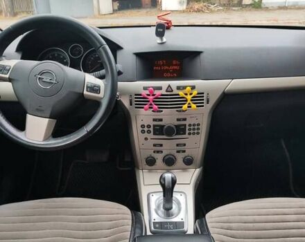 Серый Опель Астра, объемом двигателя 0 л и пробегом 208 тыс. км за 5000 $, фото 2 на Automoto.ua