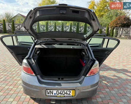 Серый Опель Астра, объемом двигателя 1.6 л и пробегом 180 тыс. км за 6750 $, фото 99 на Automoto.ua