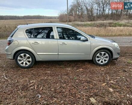 Серый Опель Астра, объемом двигателя 1.6 л и пробегом 200 тыс. км за 4800 $, фото 4 на Automoto.ua