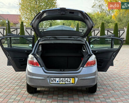 Серый Опель Астра, объемом двигателя 1.6 л и пробегом 180 тыс. км за 6750 $, фото 129 на Automoto.ua