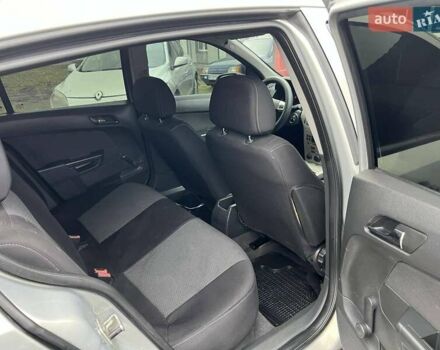 Серый Опель Астра, объемом двигателя 1.39 л и пробегом 222 тыс. км за 3999 $, фото 16 на Automoto.ua