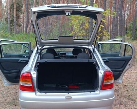 Серый Опель Астра, объемом двигателя 1.4 л и пробегом 191 тыс. км за 4000 $, фото 2 на Automoto.ua