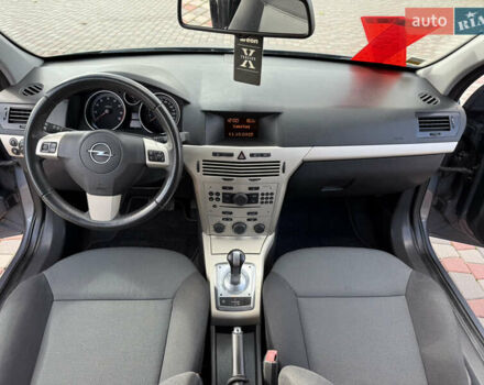 Серый Опель Астра, объемом двигателя 1.6 л и пробегом 180 тыс. км за 6750 $, фото 84 на Automoto.ua