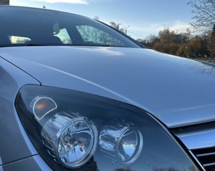 Серый Опель Астра, объемом двигателя 1.7 л и пробегом 300 тыс. км за 4000 $, фото 4 на Automoto.ua