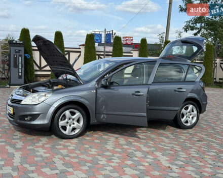 Серый Опель Астра, объемом двигателя 1.6 л и пробегом 180 тыс. км за 6750 $, фото 134 на Automoto.ua