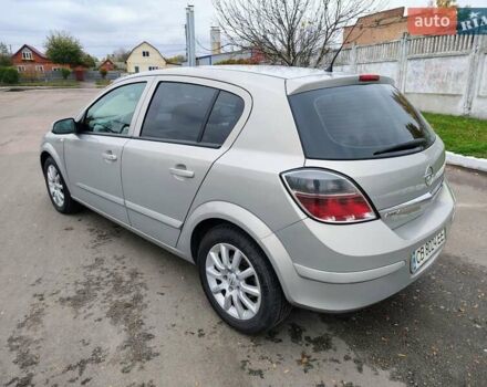 Серый Опель Астра, объемом двигателя 1.7 л и пробегом 231 тыс. км за 5500 $, фото 3 на Automoto.ua