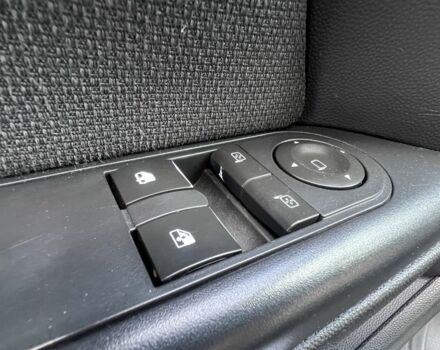 Серый Опель Астра, объемом двигателя 1.6 л и пробегом 258 тыс. км за 4200 $, фото 3 на Automoto.ua