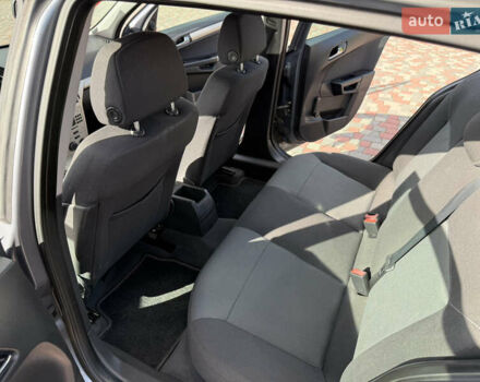 Серый Опель Астра, объемом двигателя 1.6 л и пробегом 180 тыс. км за 6750 $, фото 94 на Automoto.ua