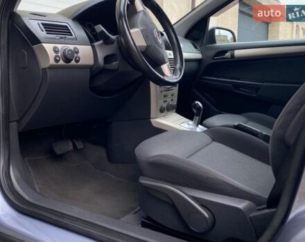 Серый Опель Астра, объемом двигателя 1.6 л и пробегом 42 тыс. км за 7900 $, фото 58 на Automoto.ua