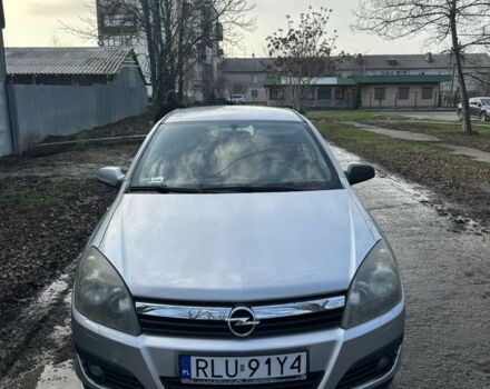 Серый Опель Астра, объемом двигателя 1.9 л и пробегом 300 тыс. км за 2500 $, фото 2 на Automoto.ua