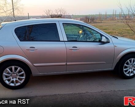 Серый Опель Астра, объемом двигателя 1.6 л и пробегом 245 тыс. км за 5000 $, фото 4 на Automoto.ua