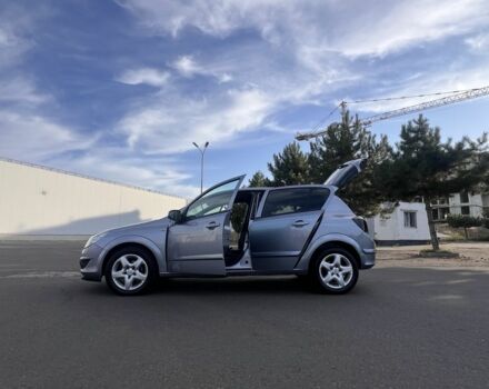 Серый Опель Астра, объемом двигателя 1.6 л и пробегом 258 тыс. км за 4200 $, фото 1 на Automoto.ua