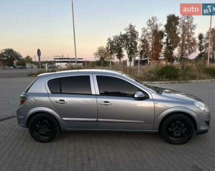 Серый Опель Астра, объемом двигателя 1.6 л и пробегом 158 тыс. км за 6200 $, фото 3 на Automoto.ua