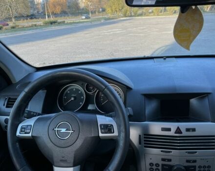 Серый Опель Астра, объемом двигателя 1.7 л и пробегом 300 тыс. км за 4000 $, фото 5 на Automoto.ua