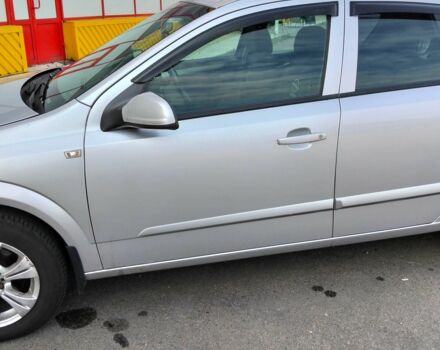 Серый Опель Астра, объемом двигателя 1.6 л и пробегом 280 тыс. км за 4500 $, фото 5 на Automoto.ua