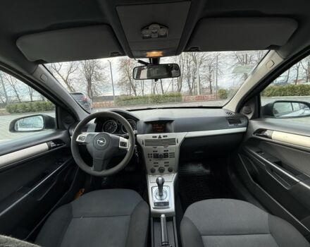 Серый Опель Астра, объемом двигателя 1.6 л и пробегом 315 тыс. км за 3900 $, фото 8 на Automoto.ua