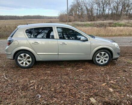 Серый Опель Астра, объемом двигателя 1.6 л и пробегом 200 тыс. км за 4800 $, фото 2 на Automoto.ua