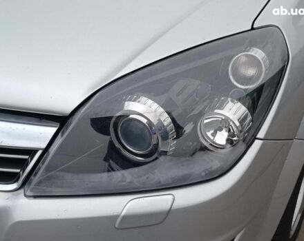 Серый Опель Астра, объемом двигателя 1.6 л и пробегом 255 тыс. км за 6490 $, фото 2 на Automoto.ua