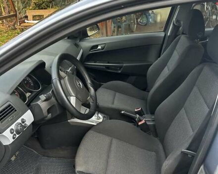 Серый Опель Астра, объемом двигателя 1.6 л и пробегом 160 тыс. км за 5000 $, фото 7 на Automoto.ua