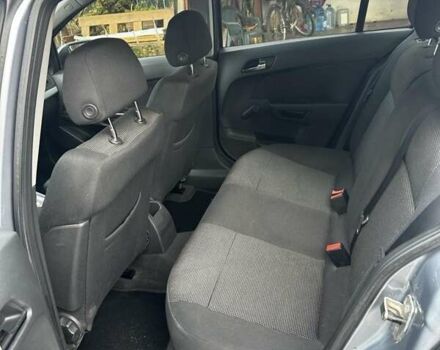 Серый Опель Астра, объемом двигателя 1.6 л и пробегом 160 тыс. км за 5000 $, фото 8 на Automoto.ua