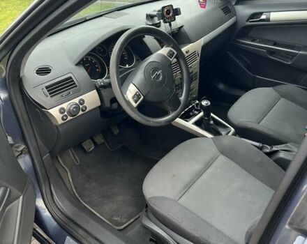 Серый Опель Астра, объемом двигателя 1.36 л и пробегом 223 тыс. км за 3500 $, фото 2 на Automoto.ua