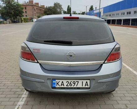Серый Опель Астра, объемом двигателя 1.69 л и пробегом 350 тыс. км за 5100 $, фото 3 на Automoto.ua