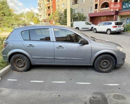 Серый Опель Астра, объемом двигателя 1.6 л и пробегом 120 тыс. км за 5000 $, фото 2 на Automoto.ua