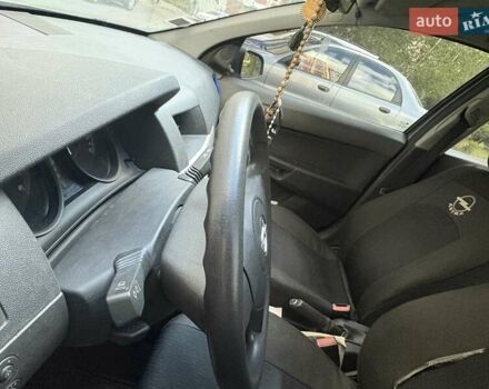 Серый Опель Астра, объемом двигателя 1.6 л и пробегом 120 тыс. км за 5000 $, фото 13 на Automoto.ua