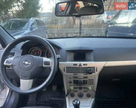 Сірий Опель Астра, об'ємом двигуна 1.7 л та пробігом 310 тис. км за 5000 $, фото 9 на Automoto.ua