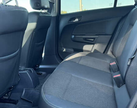 Серый Опель Астра, объемом двигателя 1.7 л и пробегом 238 тыс. км за 5200 $, фото 6 на Automoto.ua