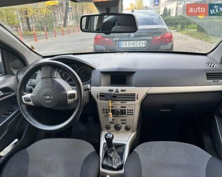 Сірий Опель Астра, об'ємом двигуна 1.25 л та пробігом 280 тис. км за 3700 $, фото 4 на Automoto.ua