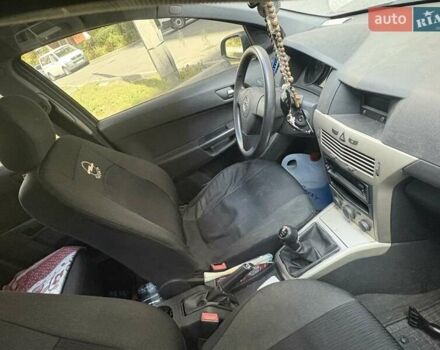Серый Опель Астра, объемом двигателя 1.6 л и пробегом 120 тыс. км за 5000 $, фото 15 на Automoto.ua