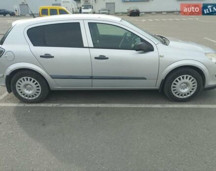 Серый Опель Астра, объемом двигателя 1.4 л и пробегом 202 тыс. км за 4200 $, фото 6 на Automoto.ua