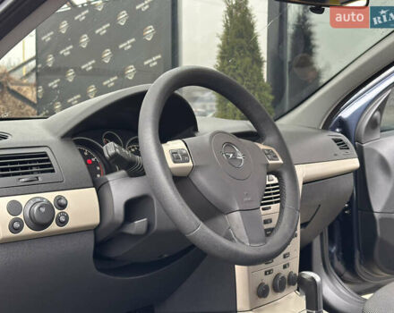 Серый Опель Астра, объемом двигателя 1.8 л и пробегом 230 тыс. км за 6900 $, фото 13 на Automoto.ua