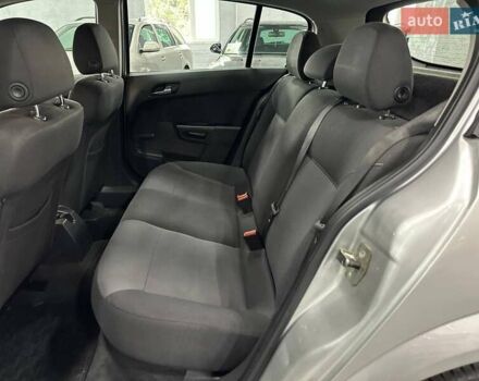 Серый Опель Астра, объемом двигателя 1.6 л и пробегом 117 тыс. км за 6999 $, фото 14 на Automoto.ua