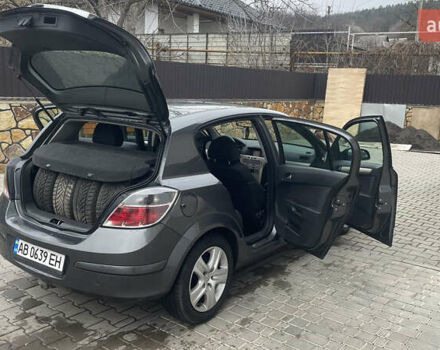 Серый Опель Астра, объемом двигателя 1.7 л и пробегом 285 тыс. км за 5399 $, фото 9 на Automoto.ua