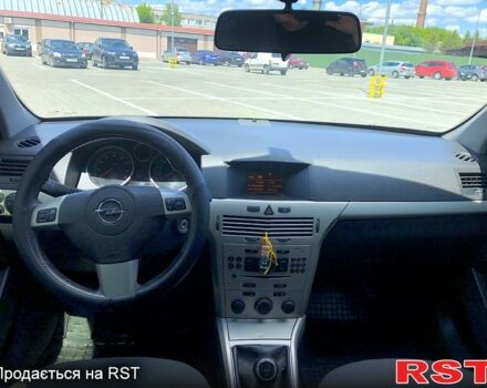 Серый Опель Астра, объемом двигателя 1.6 л и пробегом 189 тыс. км за 4200 $, фото 6 на Automoto.ua