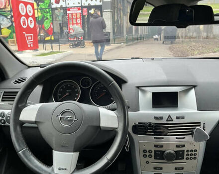 Серый Опель Астра, объемом двигателя 1.36 л и пробегом 285 тыс. км за 6000 $, фото 13 на Automoto.ua