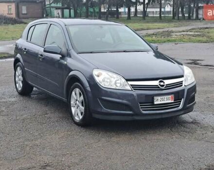 Серый Опель Астра, объемом двигателя 1.8 л и пробегом 215 тыс. км за 6450 $, фото 2 на Automoto.ua