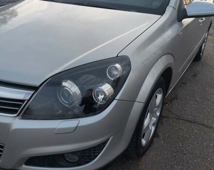 Серый Опель Астра, объемом двигателя 1.6 л и пробегом 223 тыс. км за 5600 $, фото 17 на Automoto.ua