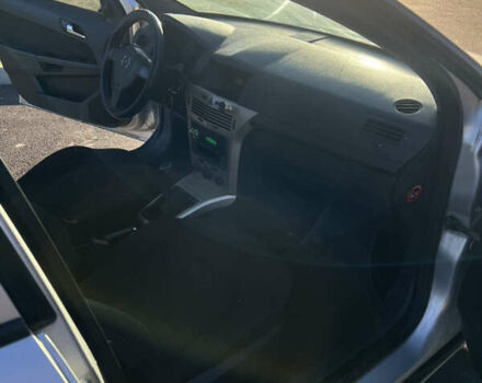 Серый Опель Астра, объемом двигателя 1.4 л и пробегом 250 тыс. км за 3800 $, фото 1 на Automoto.ua